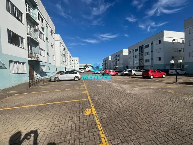 Apartamento com 55m² 2 quartos e 1 banheiro, para alugar, no bairro Santa Cruz em Gravataí