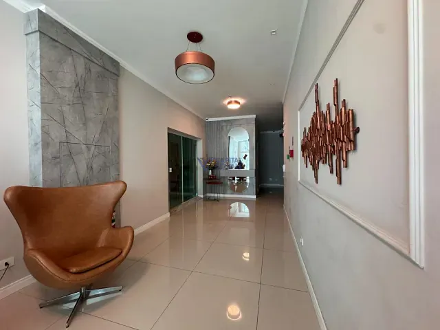 Apartamento 2 quartos e 2 banheiros, à venda, no bairro Vila Adyana em São José dos Campos