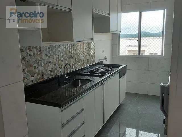 Apartamento com 55m² 2 quartos e 1 banheiro, à venda, no bairro Vila Cristina em Ferraz de Vasconcelos