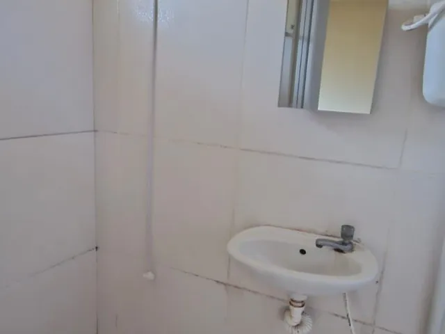 Apartamento 2 quartos e 1 banheiro, para alugar, no bairro Centro em Vassouras