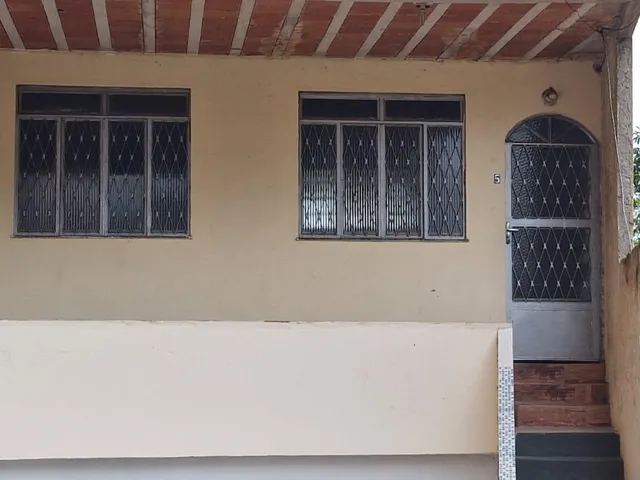 Apartamento 2 quartos e 1 banheiro, para alugar, no bairro Centro em Vassouras