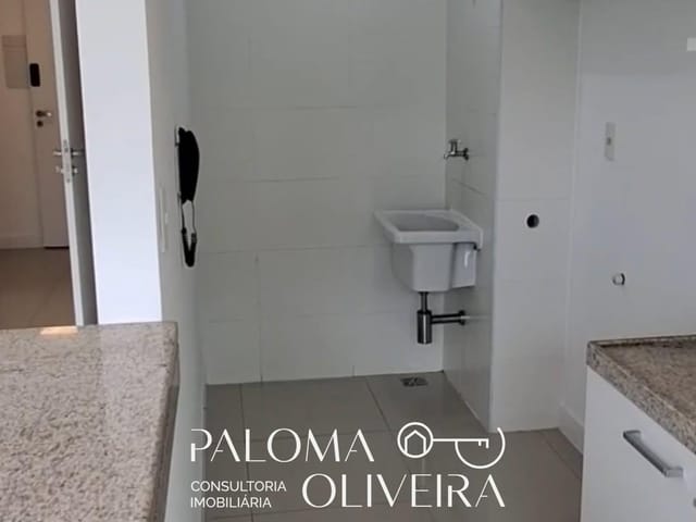 Apartamento 2 quartos e 1 banheiro, para alugar, no bairro Barra da Tijuca em Rio de Janeiro