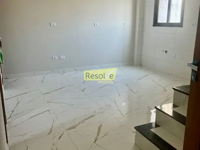 Apartamento 2 quartos e 2 banheiros, à venda, no bairro Vila Cecilia Maria em Santo André