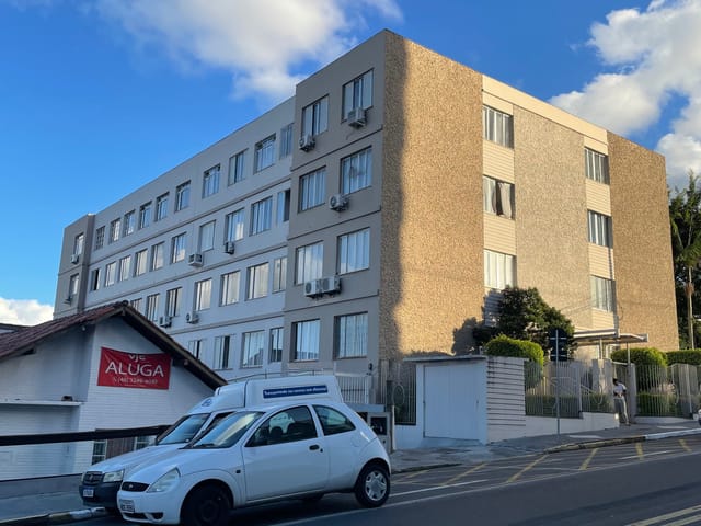 Apartamento com 60m² 2 quartos e 1 banheiro, à venda, no bairro Coqueiros em Florianópolis