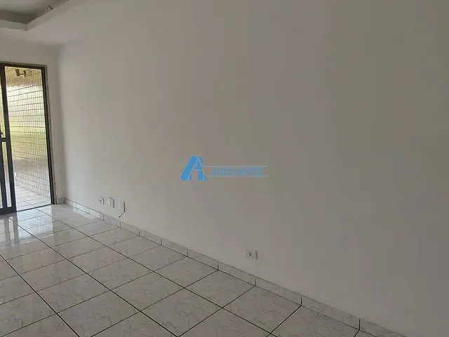 Apartamento com 110m² 3 quartos e 1 banheiro, para alugar, no bairro Recreio dos Bandeirantes em Rio de Janeiro