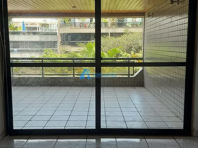 Apartamento com 110m² 3 quartos e 1 banheiro, para alugar, no bairro Recreio dos Bandeirantes em Rio de Janeiro