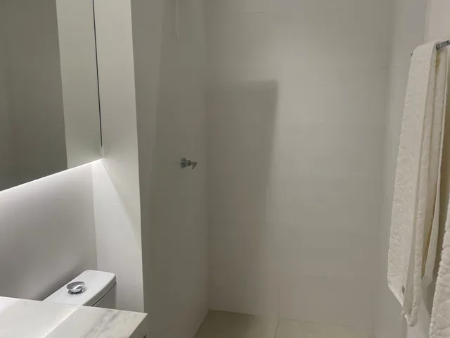 Apartamento 2 quartos e 3 banheiros, para alugar, no bairro Setor Bueno em Goiânia