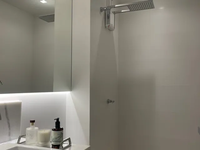 Apartamento 2 quartos e 3 banheiros, para alugar, no bairro Setor Bueno em Goiânia
