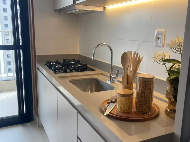 Apartamento 2 quartos e 3 banheiros, para alugar, no bairro Setor Bueno em Goiânia