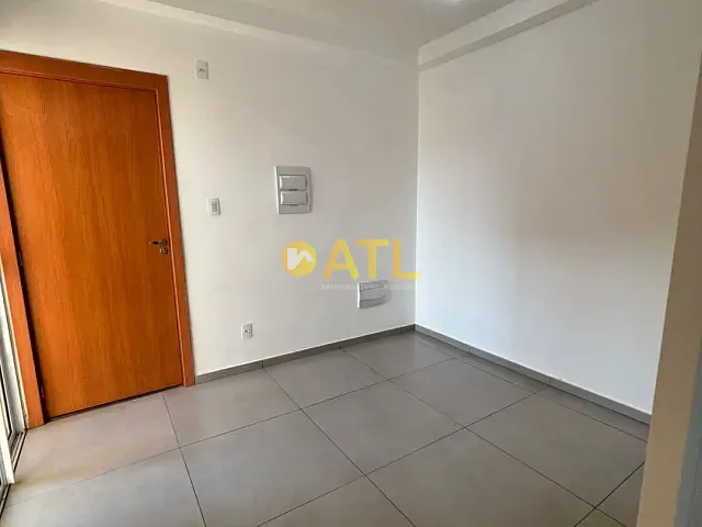 Apartamento 2 quartos e 1 banheiro, para alugar, no bairro Vila São Luiz em Ourinhos