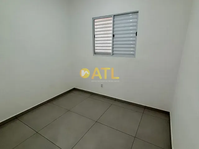 Apartamento 2 quartos e 1 banheiro, para alugar, no bairro Vila São Luiz em Ourinhos