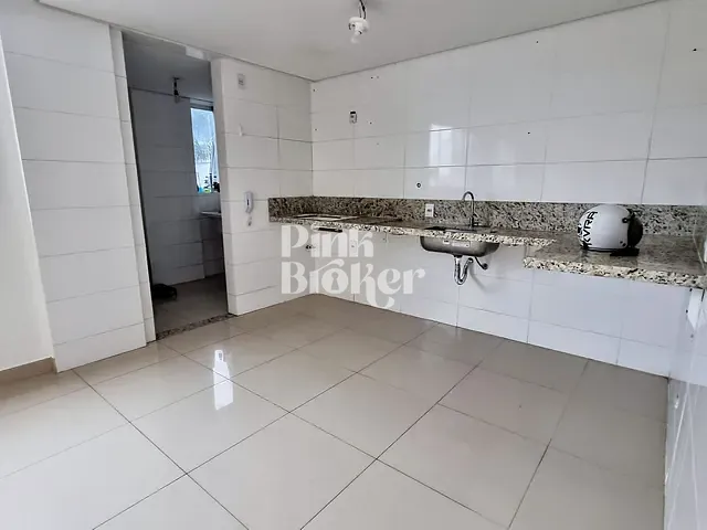 Apartamento com 227m² 3 quartos e 2 banheiros, à venda, no bairro Cabral em Contagem