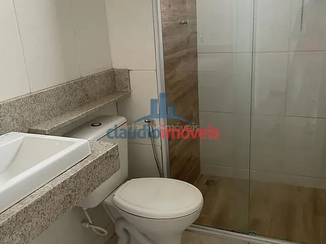 Apartamento 2 quartos e 1 banheiro, à venda, no bairro Parque Independência em Barra Mansa
