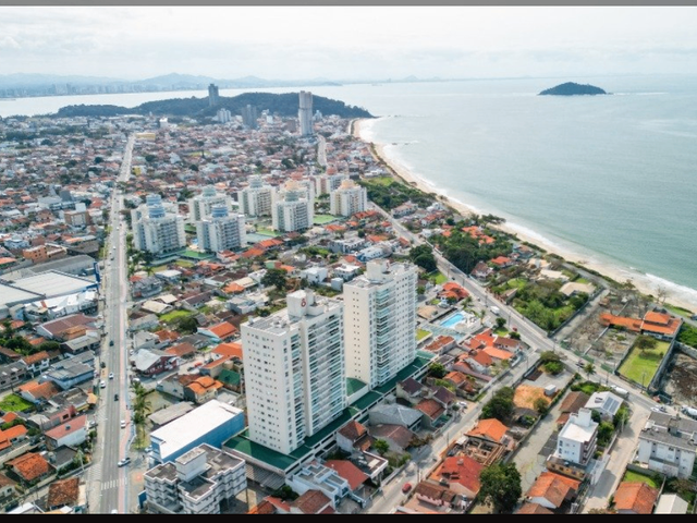 Apartamento com 159m² 3 quartos e 2 banheiros, à venda, no bairro Centro em Penha