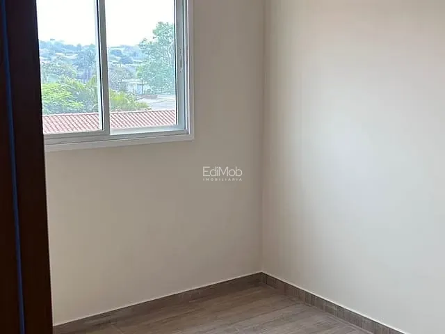 Apartamento com 79m² 3 quartos e 1 banheiro, à venda, no bairro Santa Cruz em Cascavel