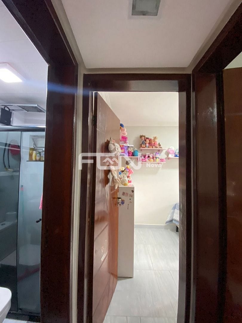 Apartamento à venda com 2 quartos, 10m² - Foto 15