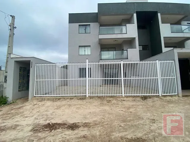 Apartamento 2 quartos e 1 banheiro, para alugar, no bairro Centro em Itapoá