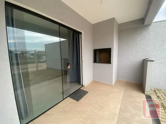 Apartamento 2 quartos e 1 banheiro, para alugar, no bairro Centro em Itapoá