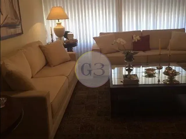 Apartamento 3 quartos e 3 banheiros, à venda, no bairro Centro em Pelotas