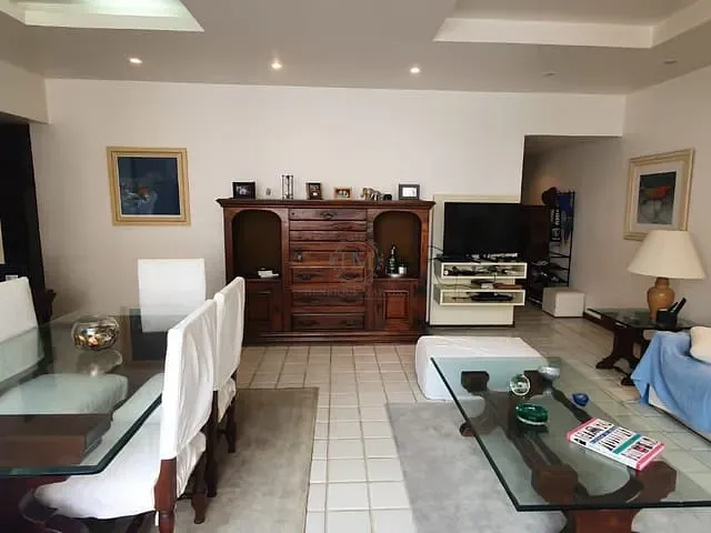 Apartamento 3 quartos e 2 banheiros, à venda, no bairro Copacabana em Rio de Janeiro