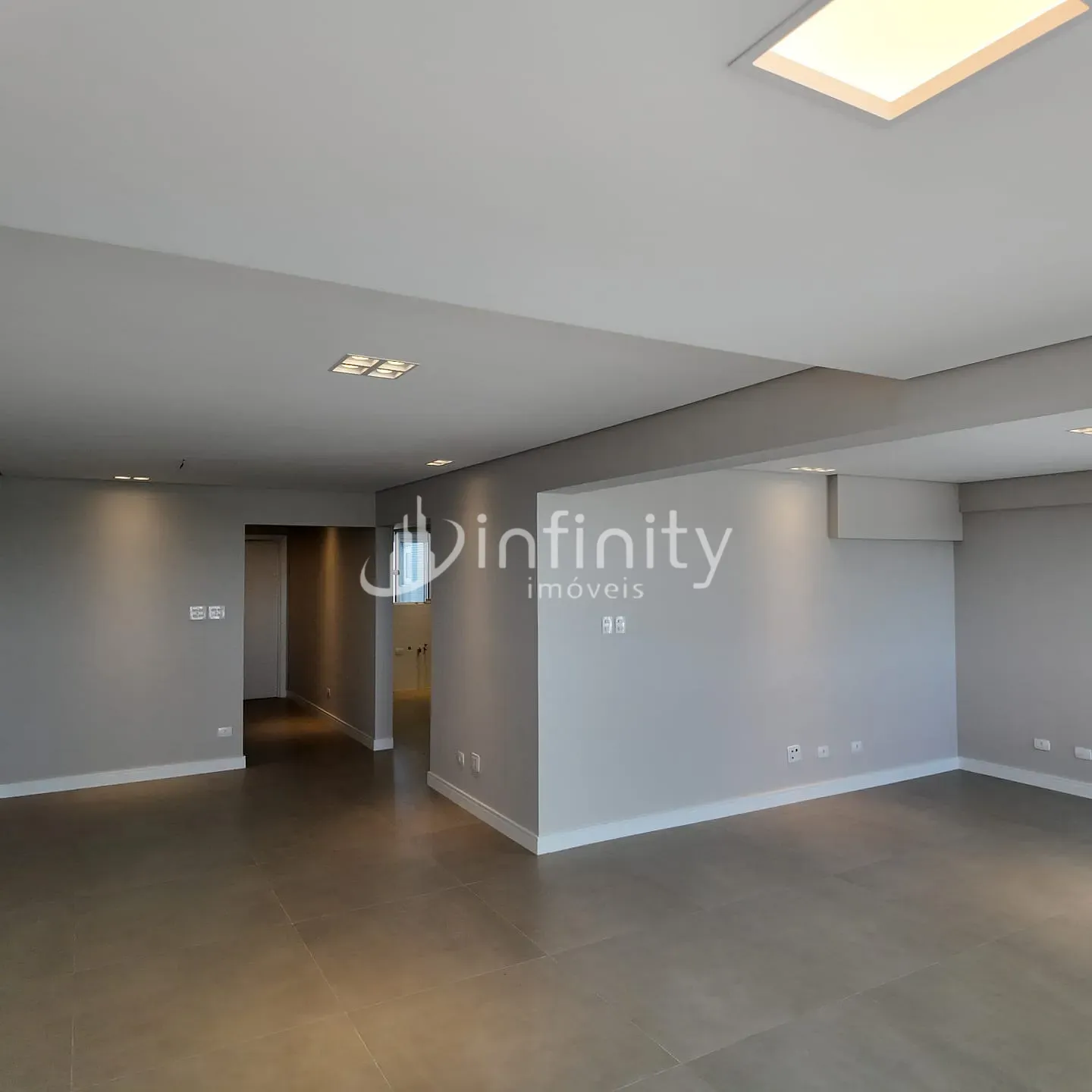 Apartamento, 3 quartos, 245 m² - Foto 2