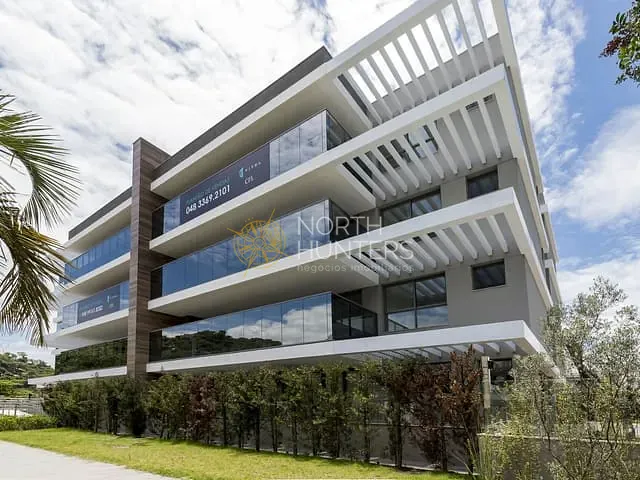 Apartamento com 302m² 3 quartos e 4 banheiros, à venda, no bairro Jurerê Internacional em Florianópolis