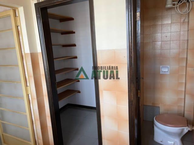 Apartamento com 124m² 3 quartos e 1 banheiro, à venda, no bairro Centro em Londrina