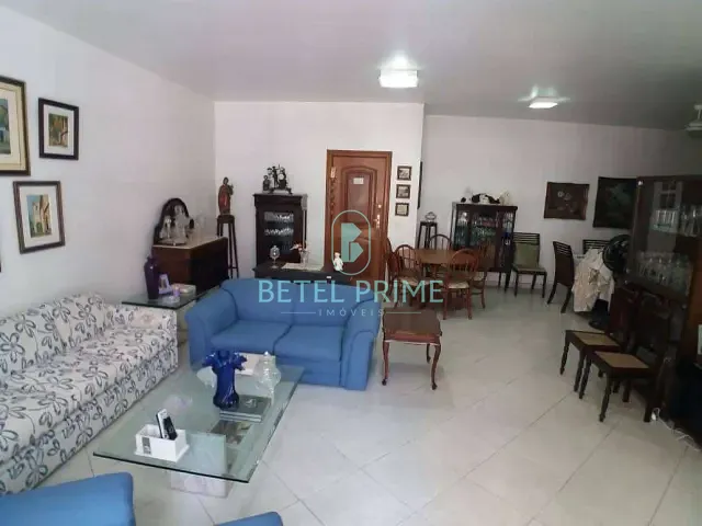 Apartamento com 222m² 4 quartos e 2 banheiros, à venda, no bairro Icaraí em Niterói