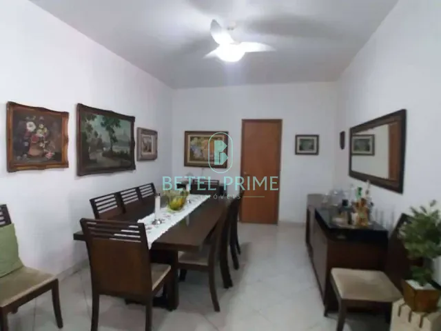 Apartamento com 222m² 4 quartos e 2 banheiros, à venda, no bairro Icaraí em Niterói