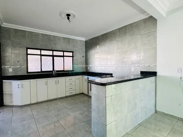 Apartamento 2 quartos e 2 banheiros, para alugar, no bairro Loteamento Jardim Paulista em Catalão