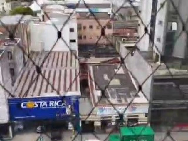 Apartamento 2 quartos e 2 banheiros, para alugar, no bairro Centro em Juiz de Fora