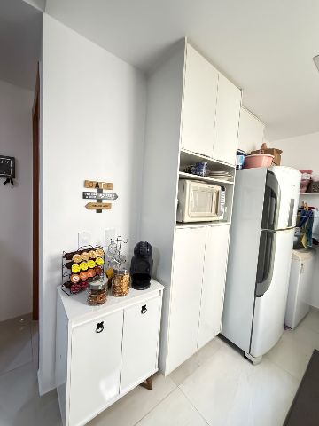 Apartamento 2 quartos e 1 banheiro, à venda, no bairro Atlântica em Rio das Ostras