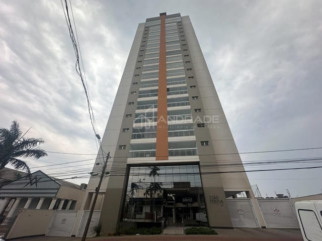 Apartamento com 220m² 3 quartos e 2 banheiros, à venda, no bairro Centro em Apucarana