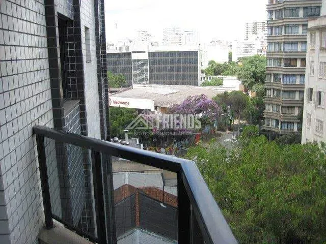 Apartamento com 80m² 4 quartos e 3 banheiros, à venda, no bairro Higienópolis em São Paulo
