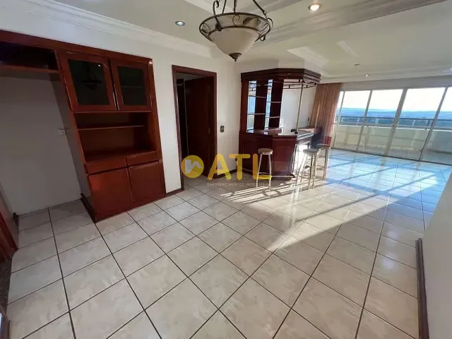 Apartamento 4 quartos e 4 banheiros, à venda, no bairro Centro em Ourinhos
