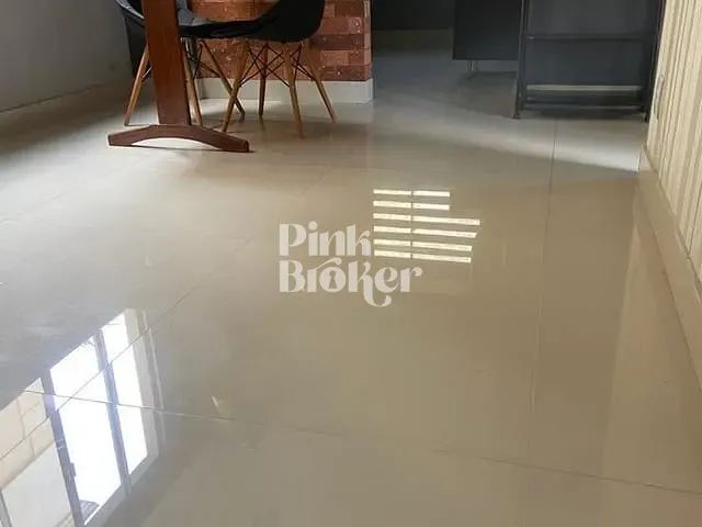 Apartamento com 57m² 2 quartos e 1 banheiro, à venda, no bairro Cabral em Contagem