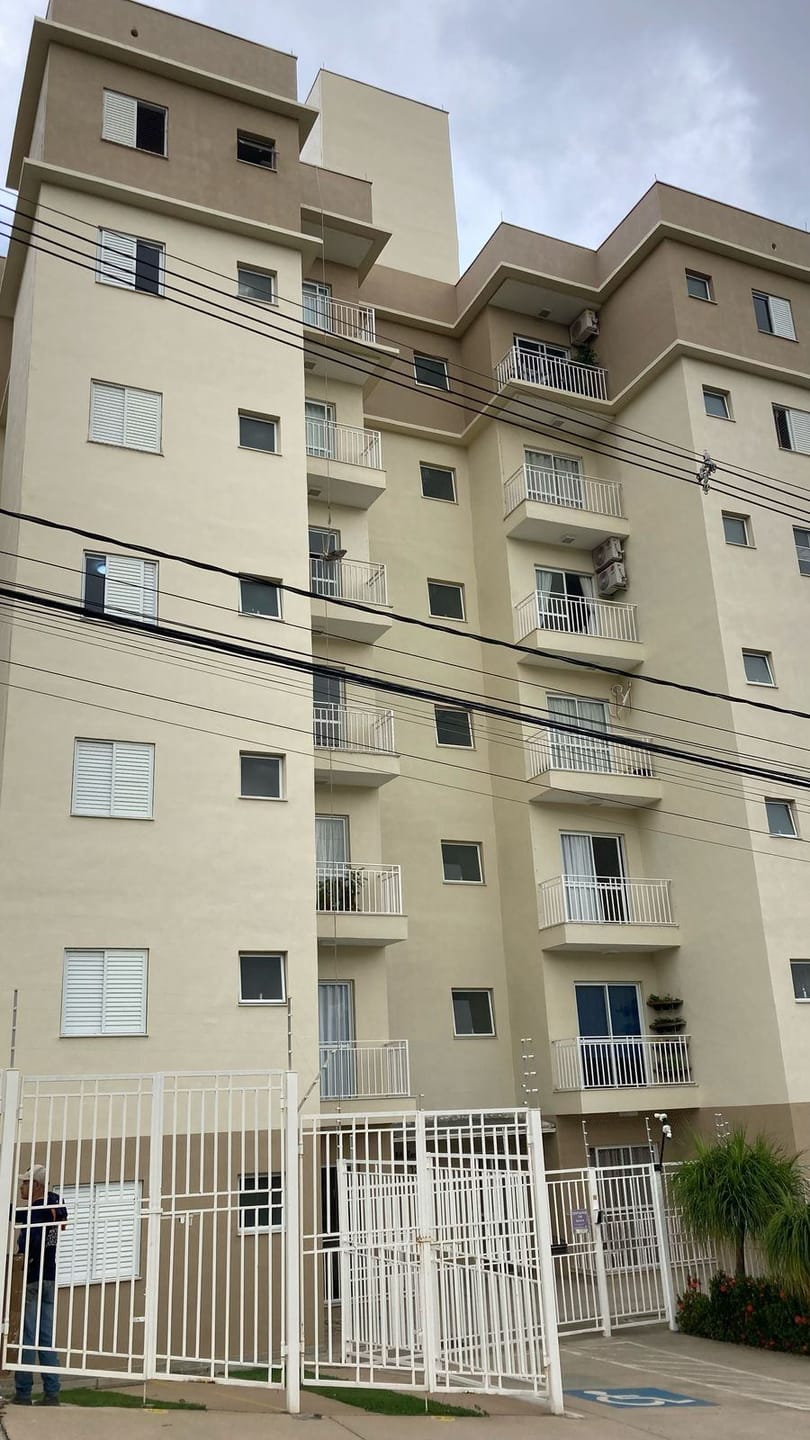 Apartamento à venda com 2 quartos, 62m² - Foto 1