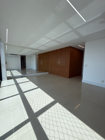 Apartamento com 141m² 3 quartos e 5 banheiros, à venda, no bairro Zona Industrial (Guará) em Brasília