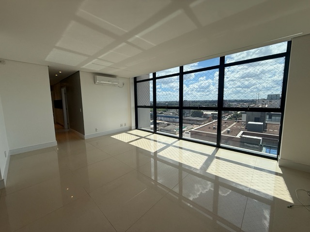 Apartamento com 141m² 3 quartos e 5 banheiros, à venda, no bairro Zona Industrial (Guará) em Brasília