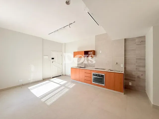 Apartamento 2 quartos e 1 banheiro, para alugar, no bairro Centro em Vitória