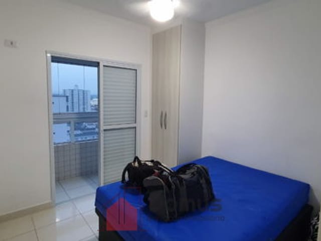 Apartamento com 68m², à venda, no bairro Vila Guilhermina em Praia Grande