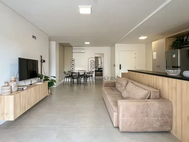 Apartamento com 160m² 3 quartos e 4 banheiros, à venda, no bairro Jurerê em Florianópolis