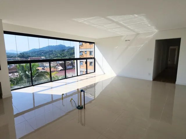 Apartamento com 173m² 3 quartos e 3 banheiros, à venda, no bairro Centro em Pomerode