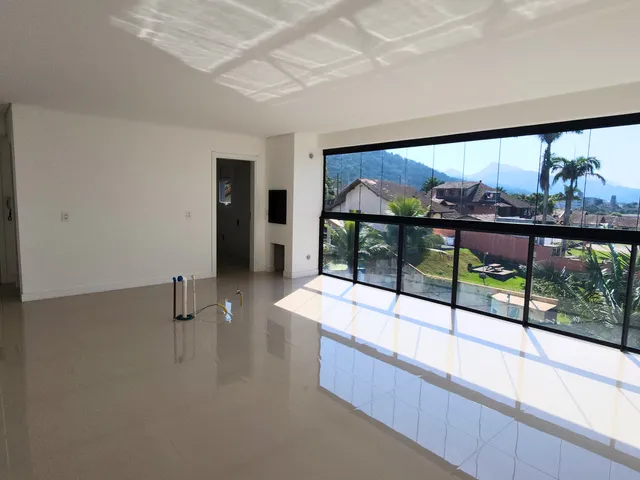Apartamento com 173m² 3 quartos e 3 banheiros, à venda, no bairro Centro em Pomerode