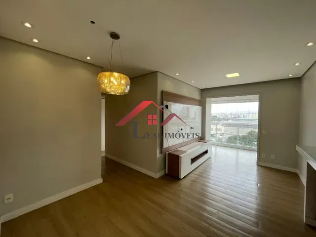 Apartamento com 66m² 2 quartos e 2 banheiros, para alugar, no bairro Jardim em Santo André