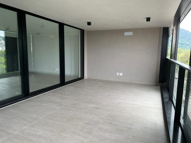 Apartamento com 165m² 3 quartos e 3 banheiros, à venda, no bairro Lagoa em Rio de Janeiro