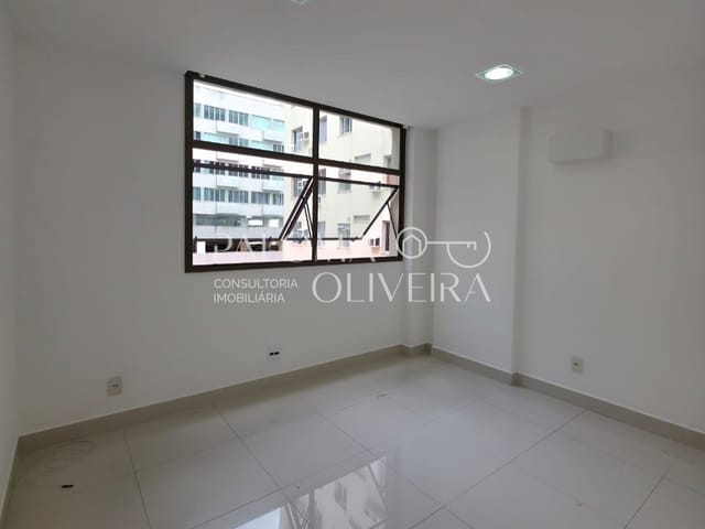 Sala para alugar, no bairro Freguesia (Jacarepaguá) em Rio de Janeiro