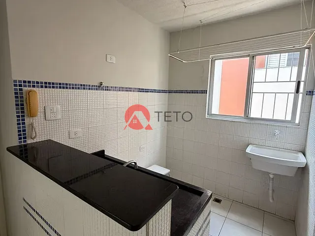 Apartamento 1 quarto e 1 banheiro, para alugar, no bairro Zona 07 em Maringá