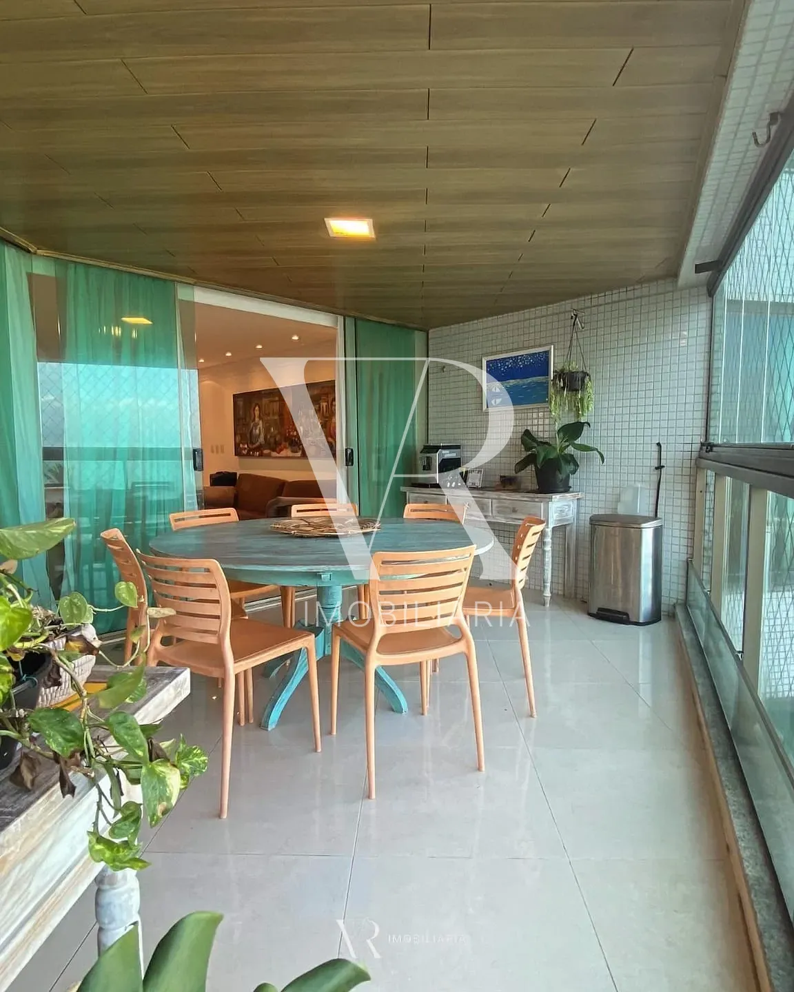 Apartamento, 3 quartos, 180 m² - Foto 1