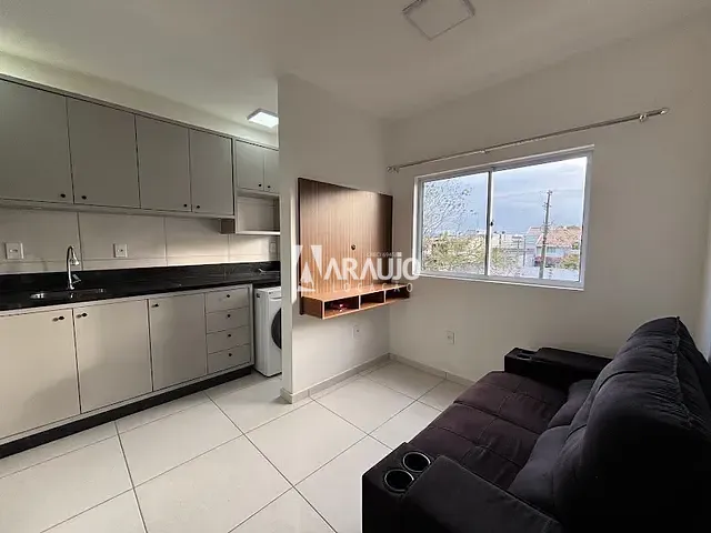 Apartamento 2 quartos e 1 banheiro, para alugar, no bairro Murta em Itajaí